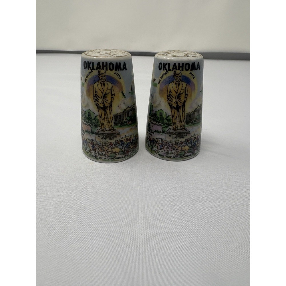 Vintage Oklahoma Sooner State Salt & Pepper Set Landmarks Tourist Souvenir Retro